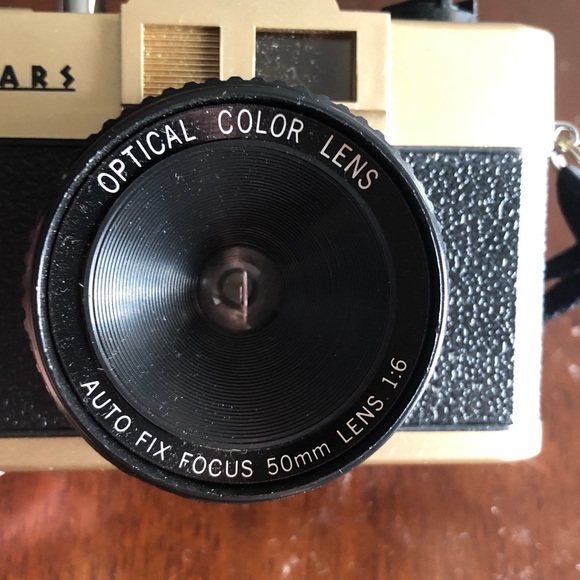 Caesars Vintage Camera - Picture 10 of 12